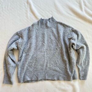 H&M Light Gray Knit Turtleneck